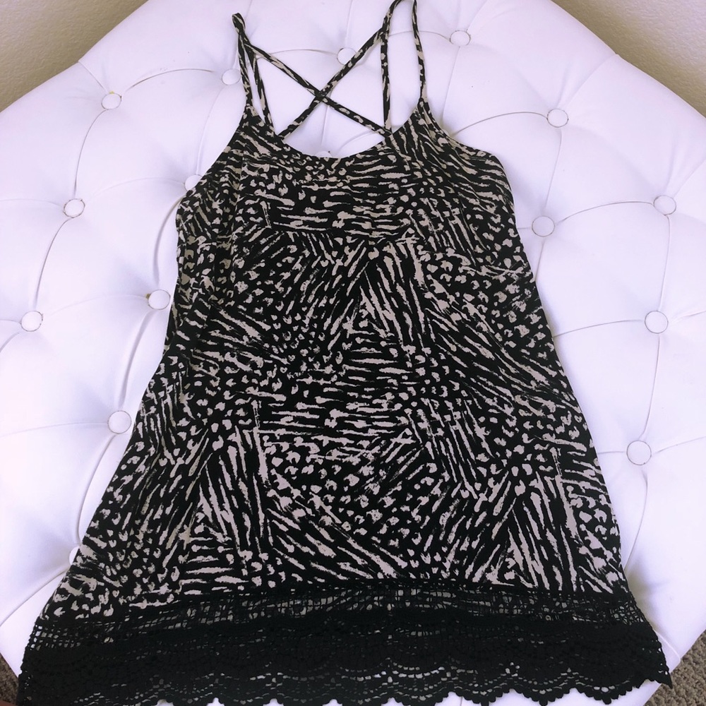 Mossimo  Flirty Top